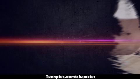 1025